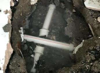 新巴尔虎右阳台漏水维修公司为您分享楼上楼下漏水怎么处理